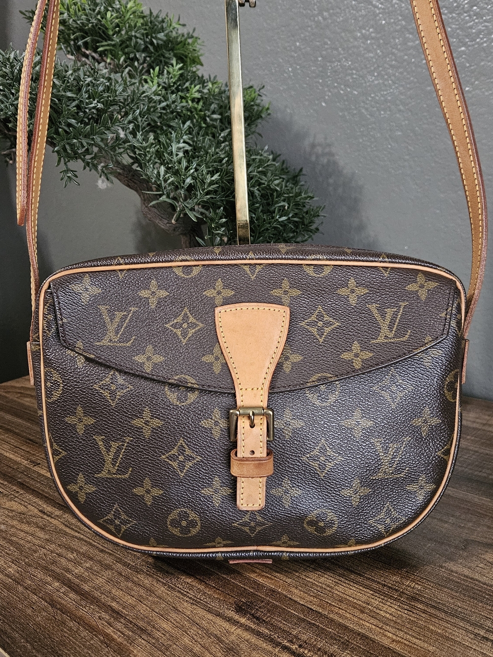 Authentic Louis Vuitton Vintage Jeune Fille GM Monogram Canvas Crossbody